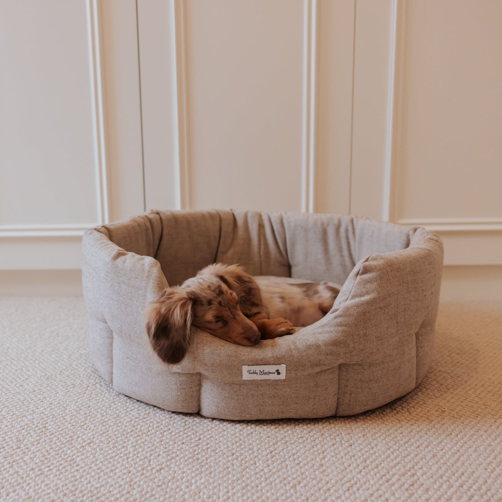 'The Richmond' Luxury Taupe Oval Dog Bed