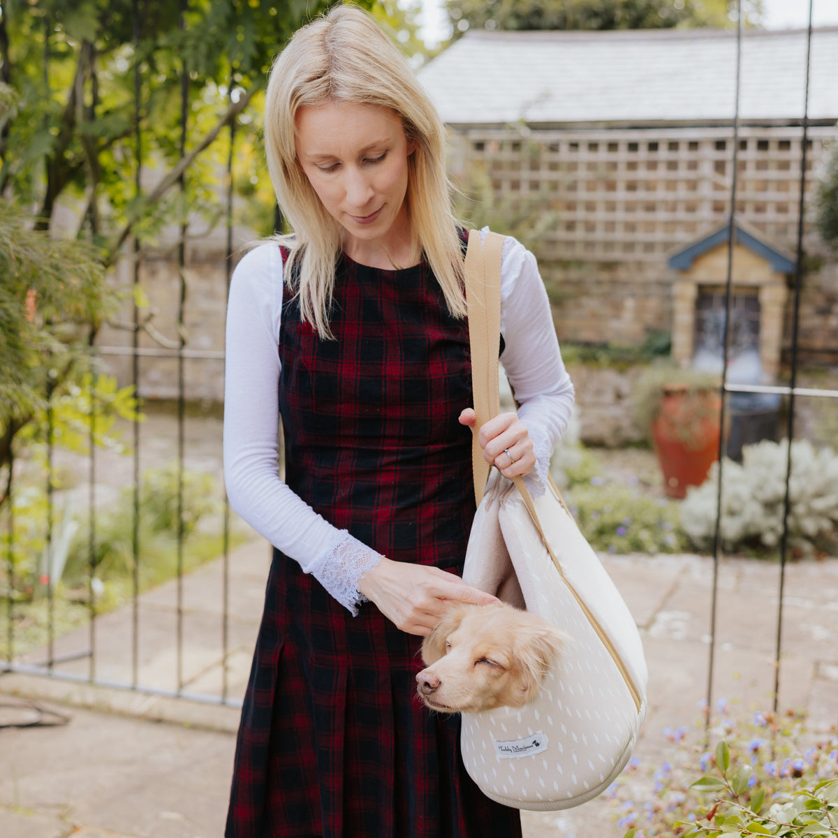 ‘Gentle Nest’ Feather Print Taupe Dog Carrier