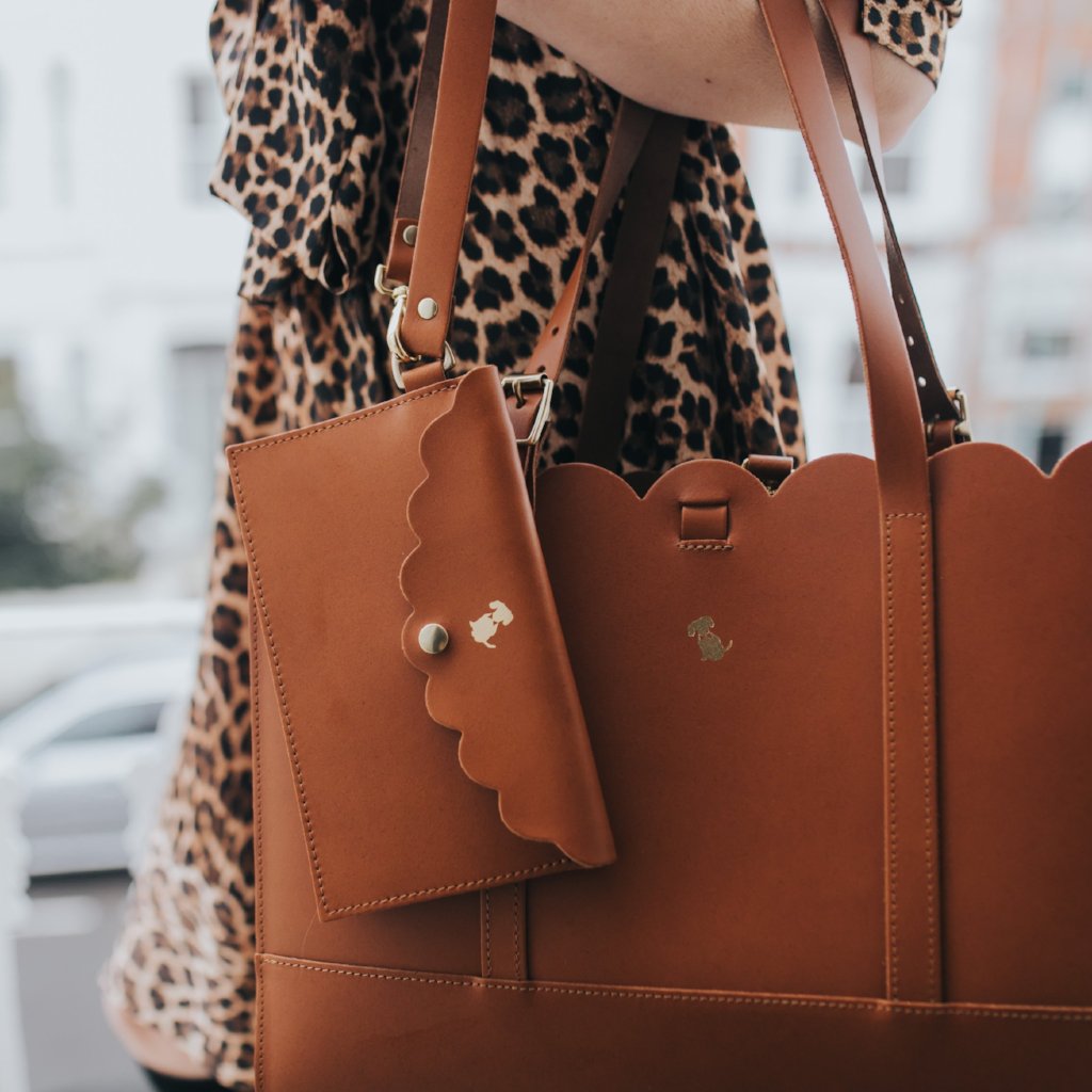 'The Teddy' Scalloped Tan Purse